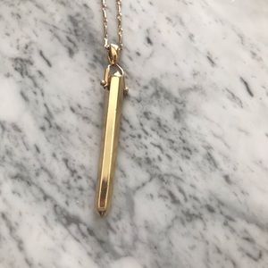 Stella & Dot Gold Pendant Necklace
